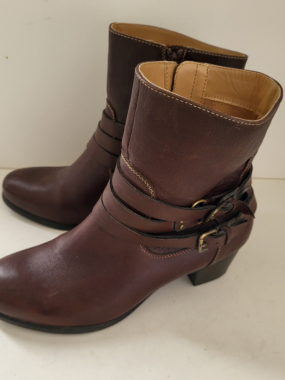 Naturalizer Women's Dark Brown Leather Ankle Booties with Buckle Straps 9 Wide